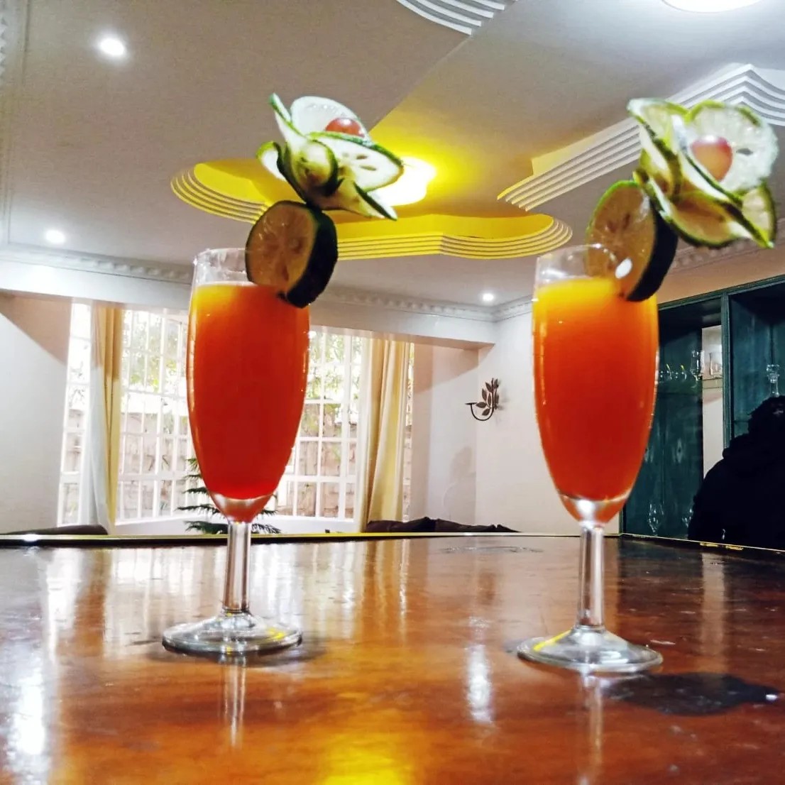 Image alt description