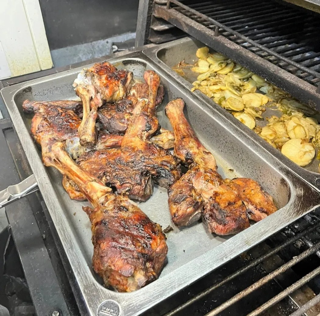 Image alt description