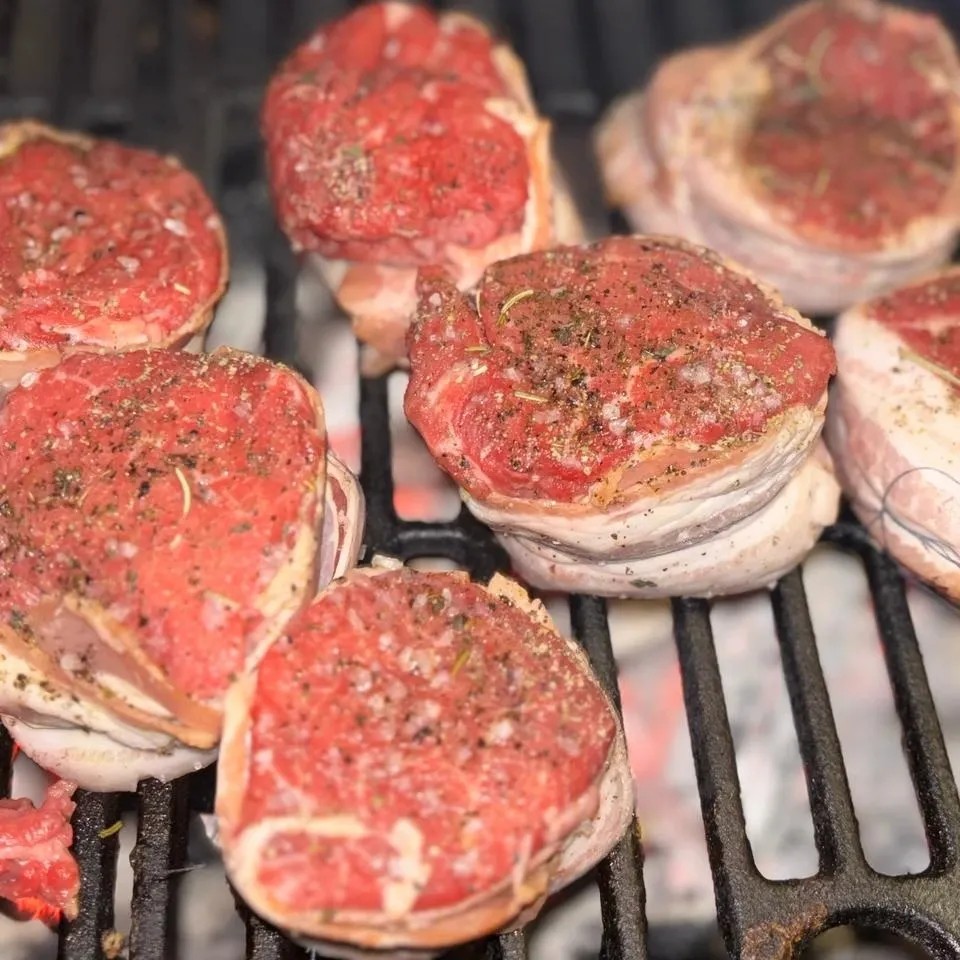 Image alt description