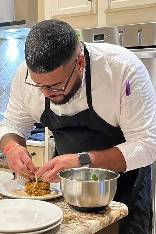 Image alt description