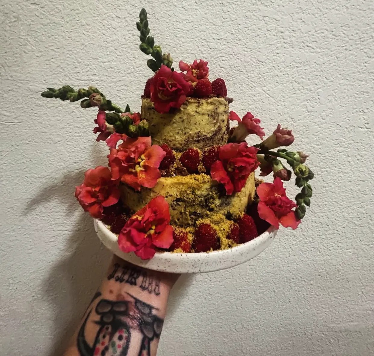 Image alt description