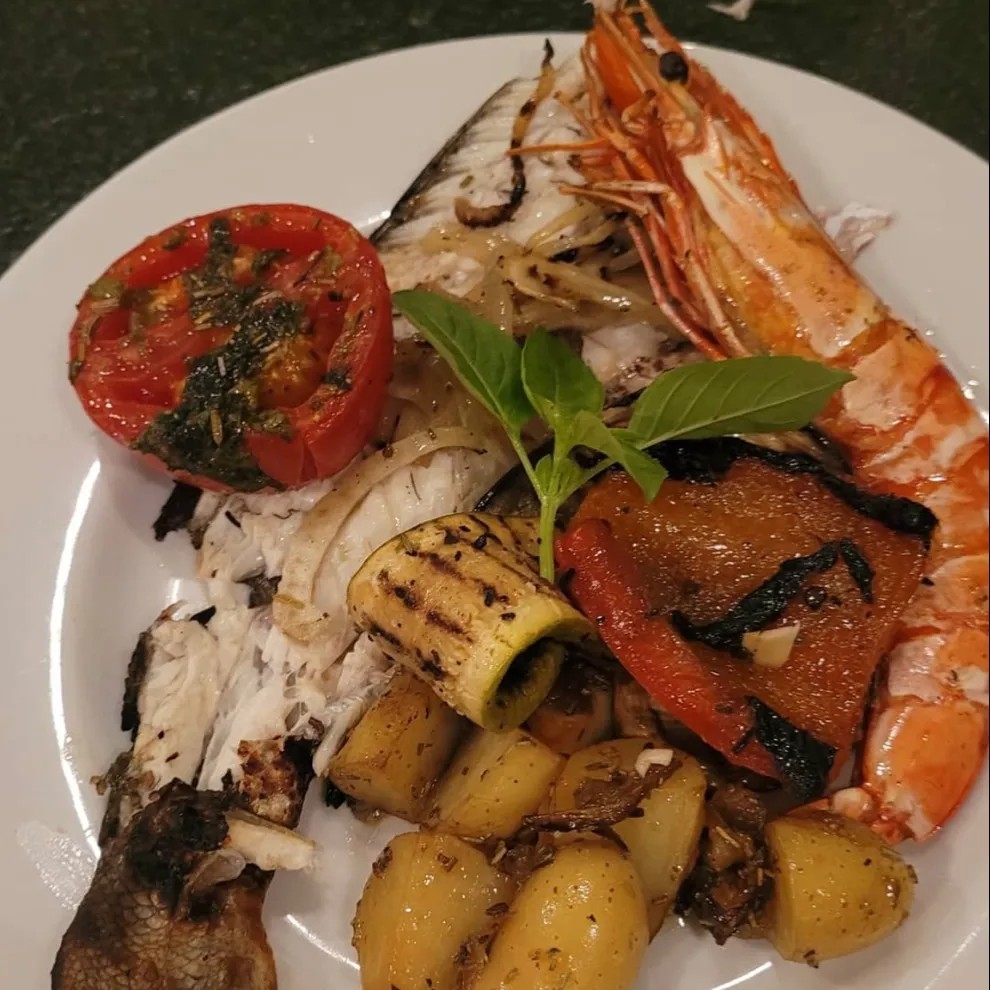 Image alt description