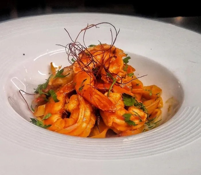 Image alt description