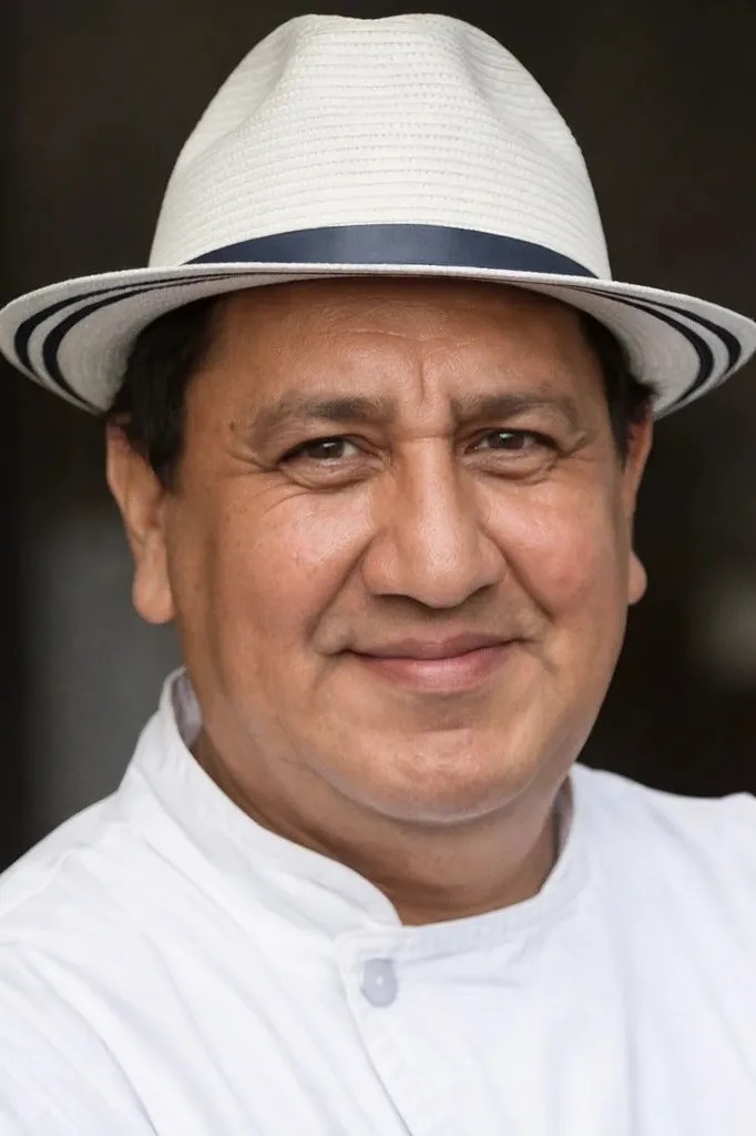 Image alt description