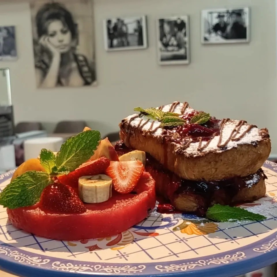 Image alt description