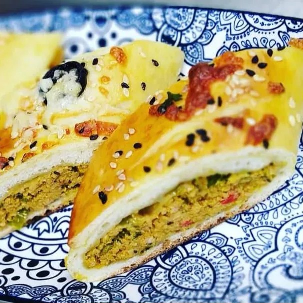 Image alt description