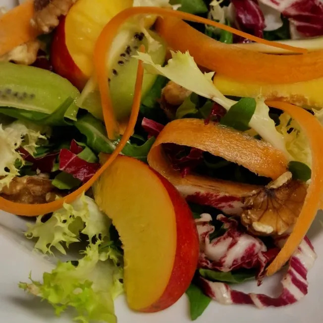 Image alt description