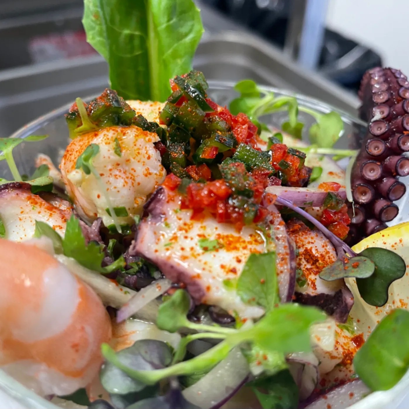 Image alt description