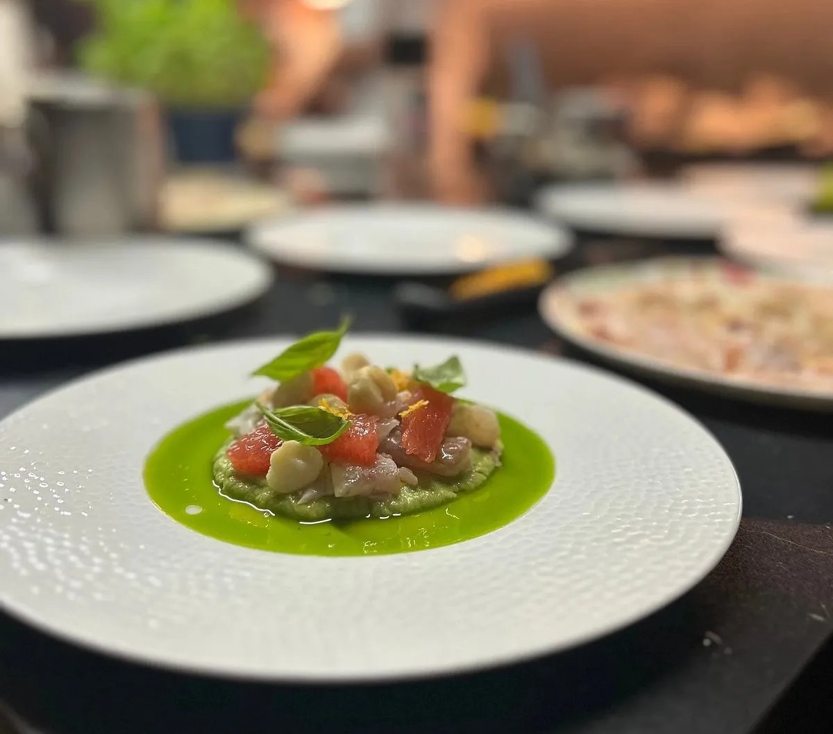 Image alt description