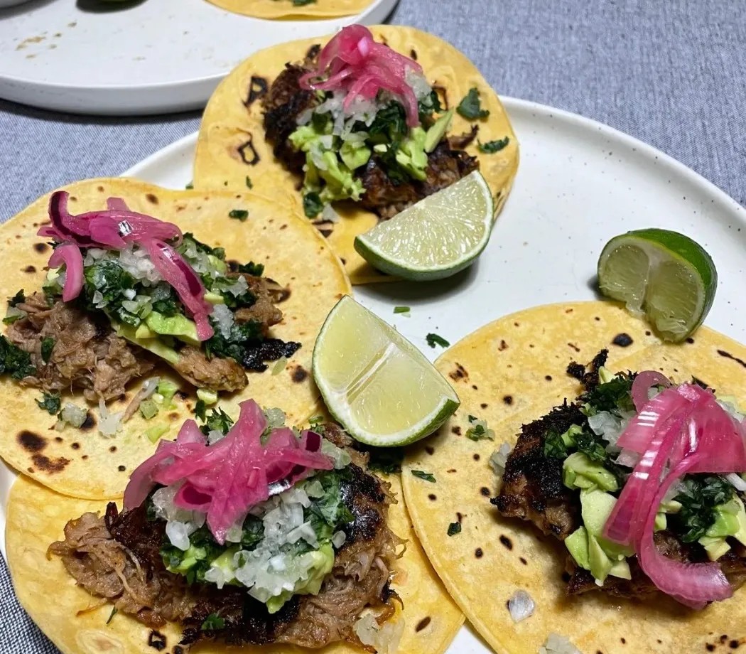 Image alt description