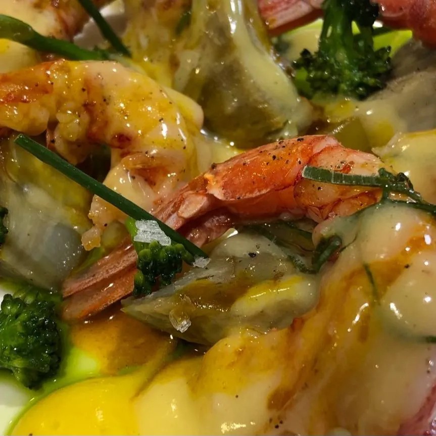 Image alt description