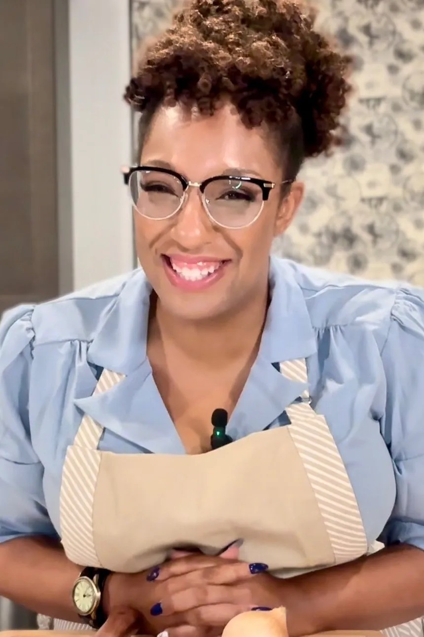 Image alt description