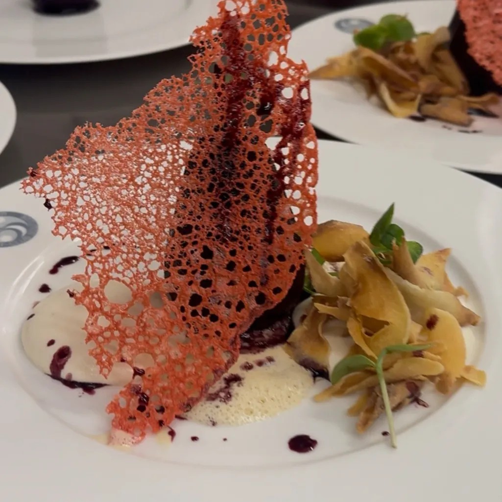 Image alt description