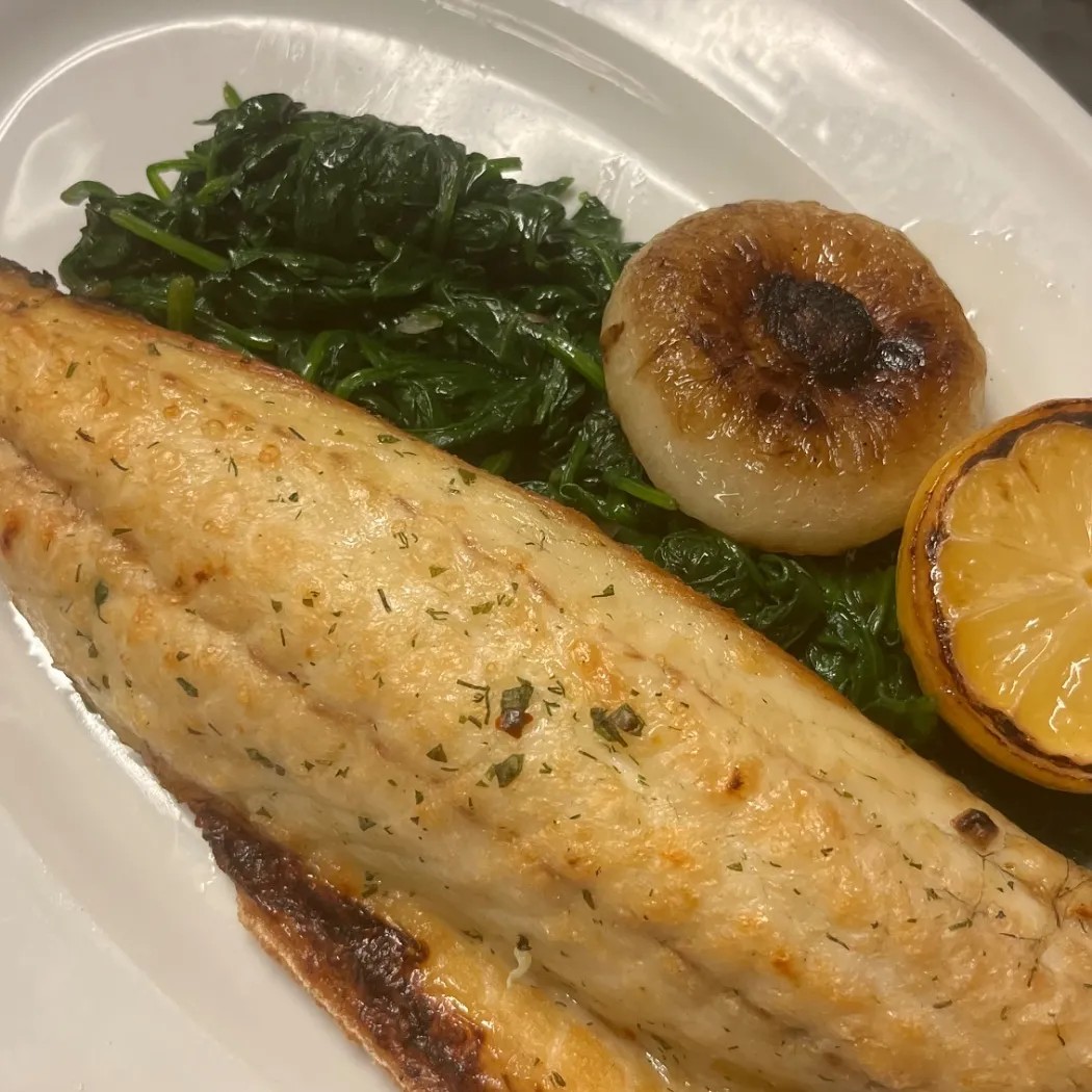 Image alt description