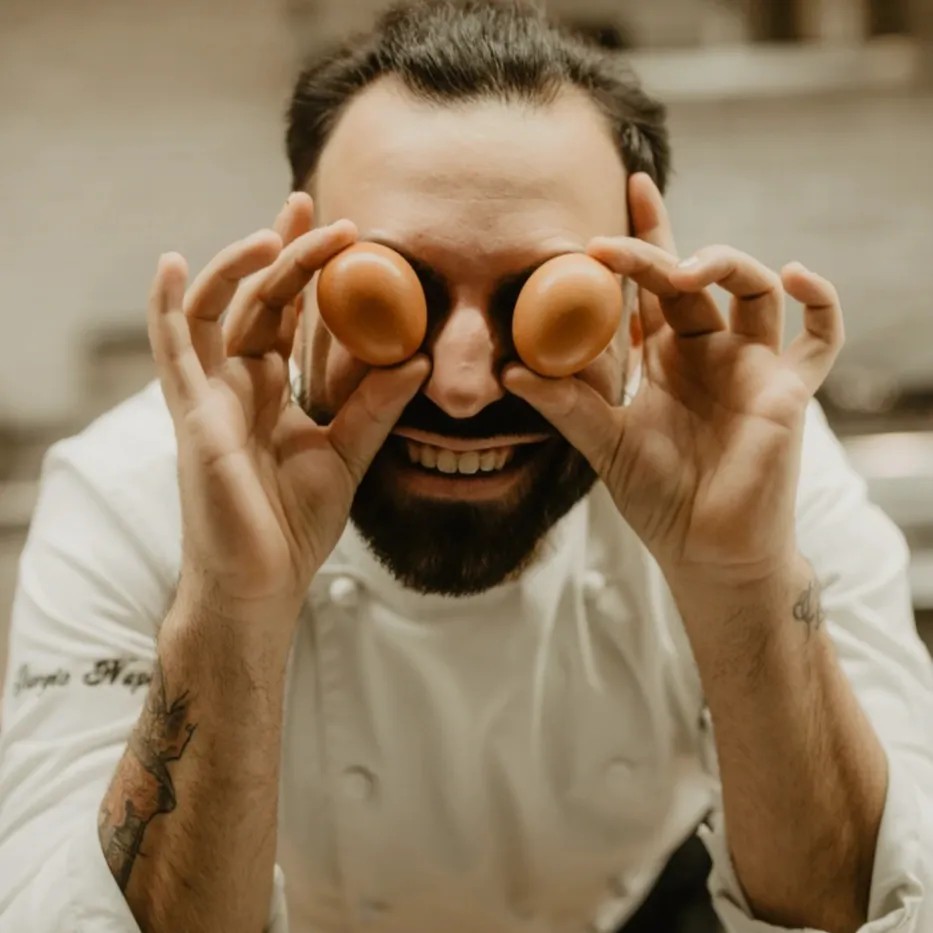 Image alt description