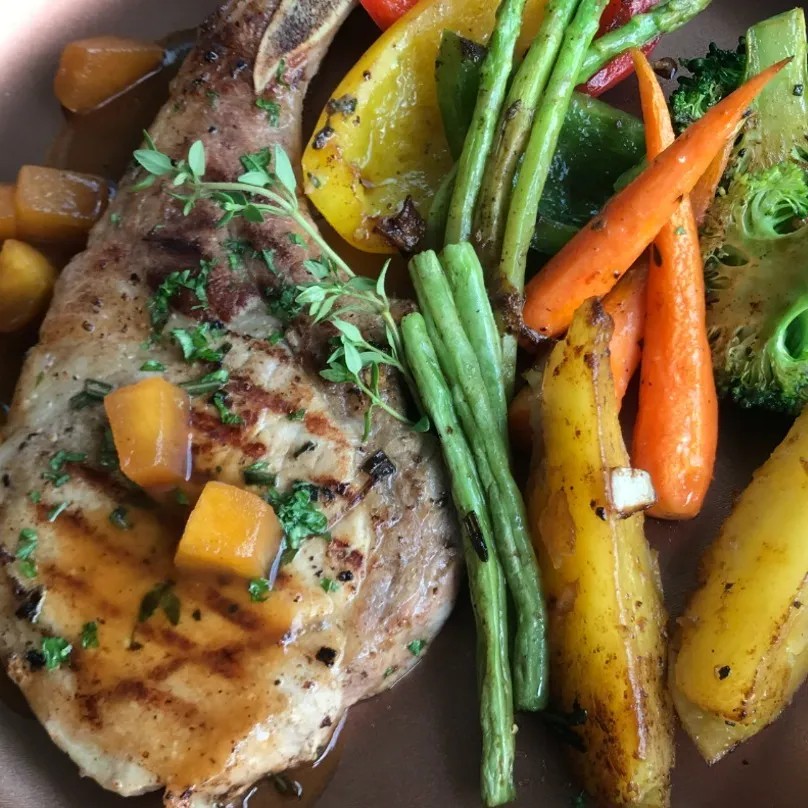 Image alt description