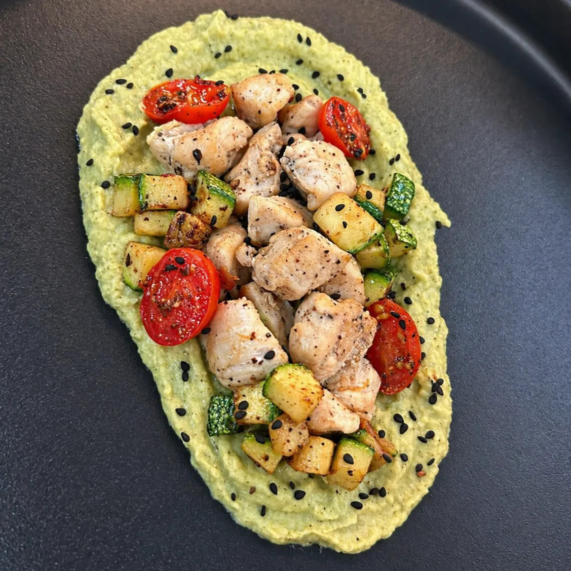 Image alt description