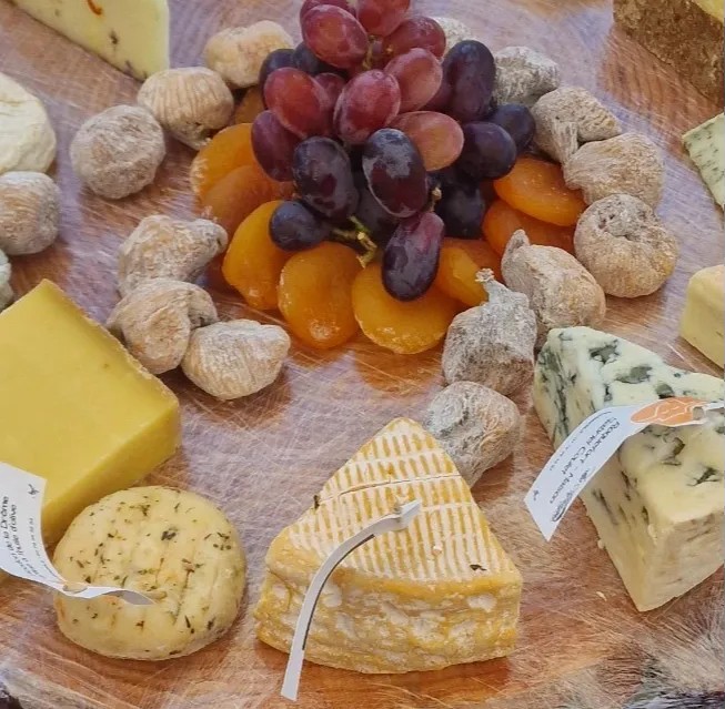 Image alt description