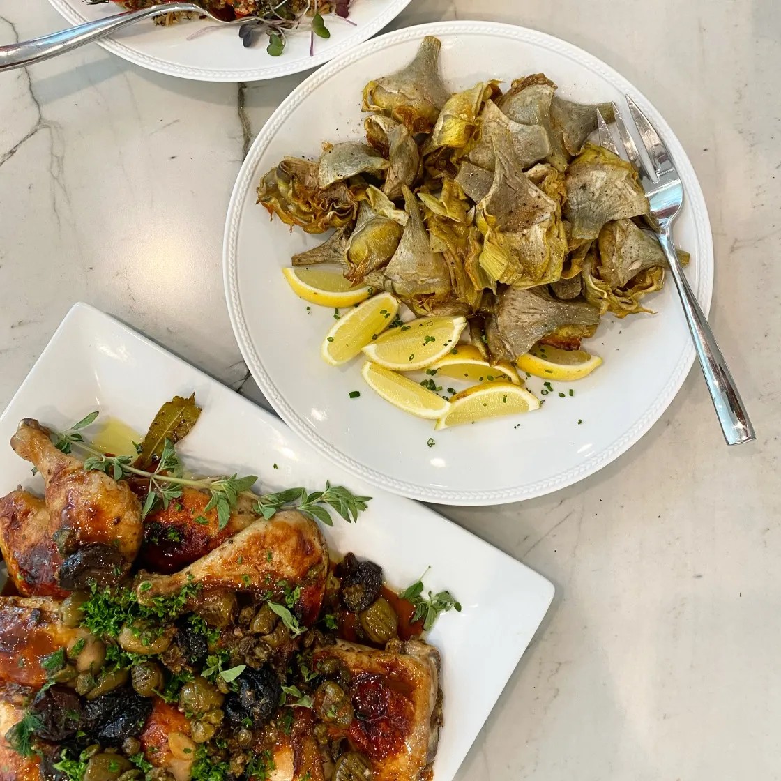 Image alt description