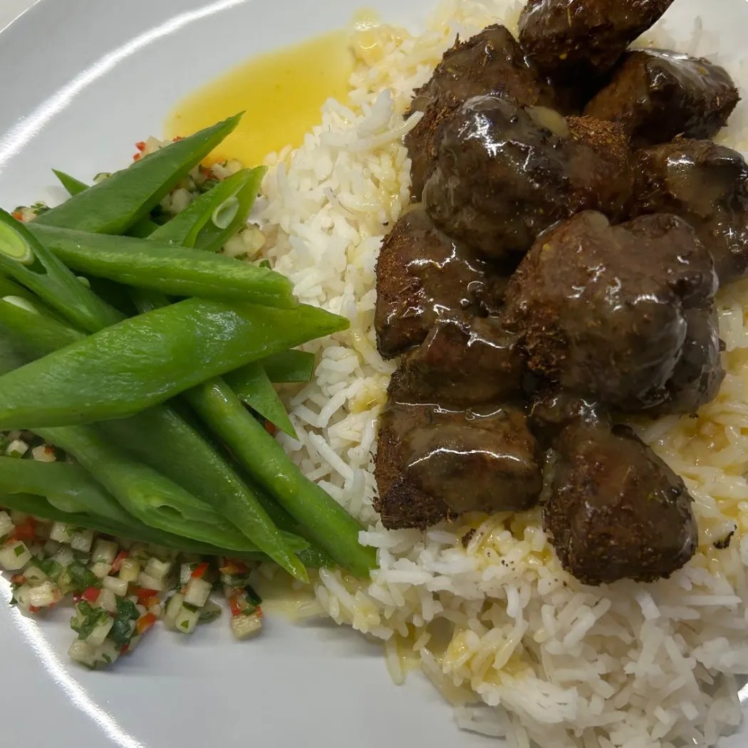 Image alt description