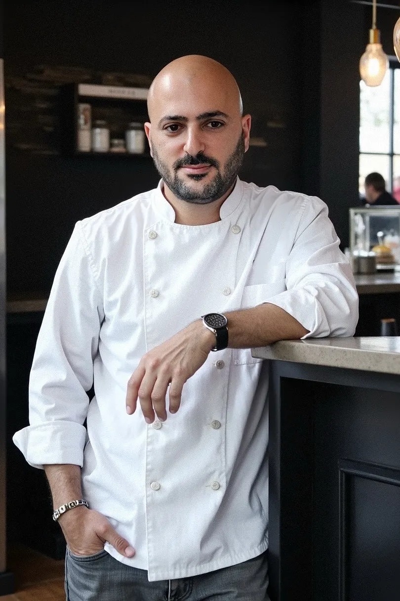 Image alt description