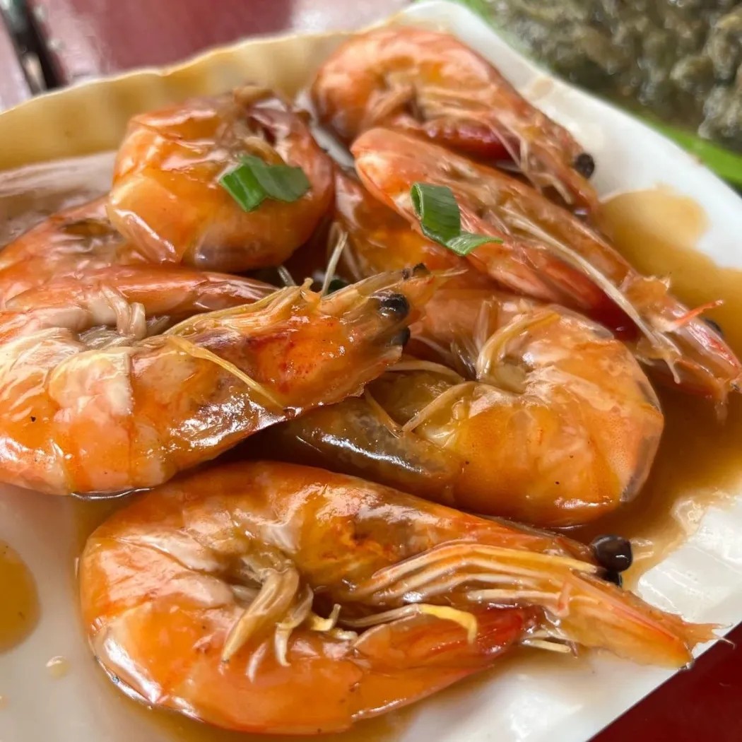 Image alt description