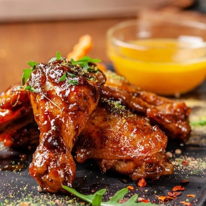 Image alt description