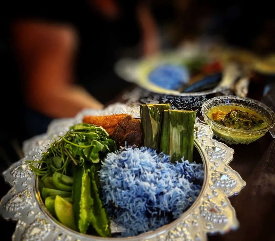 Image alt description