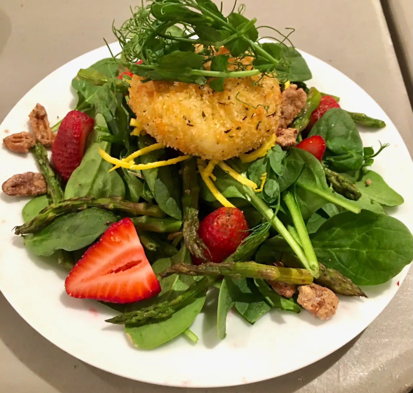 Image alt description