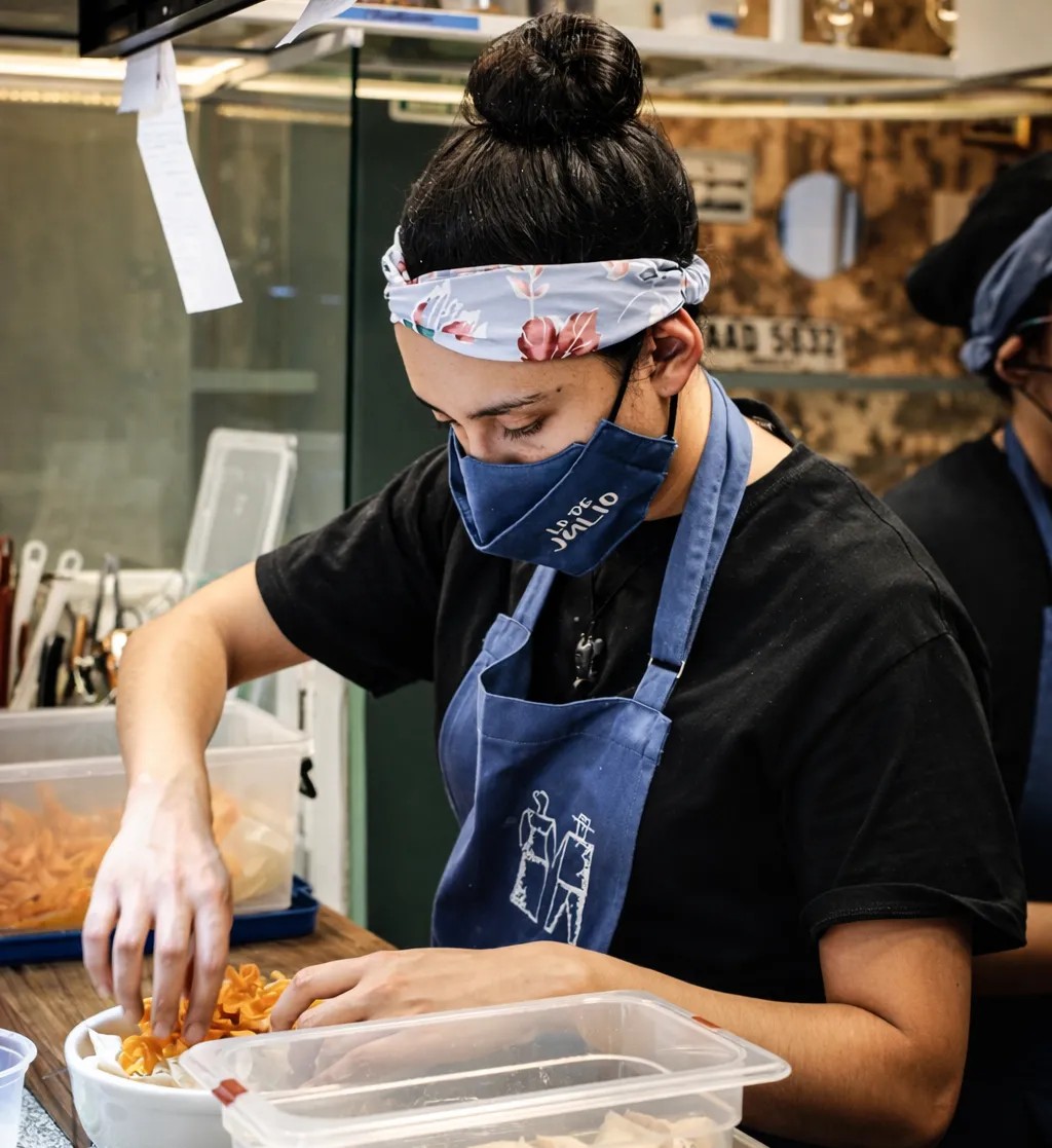 Image alt description