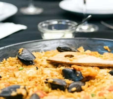 Image alt description