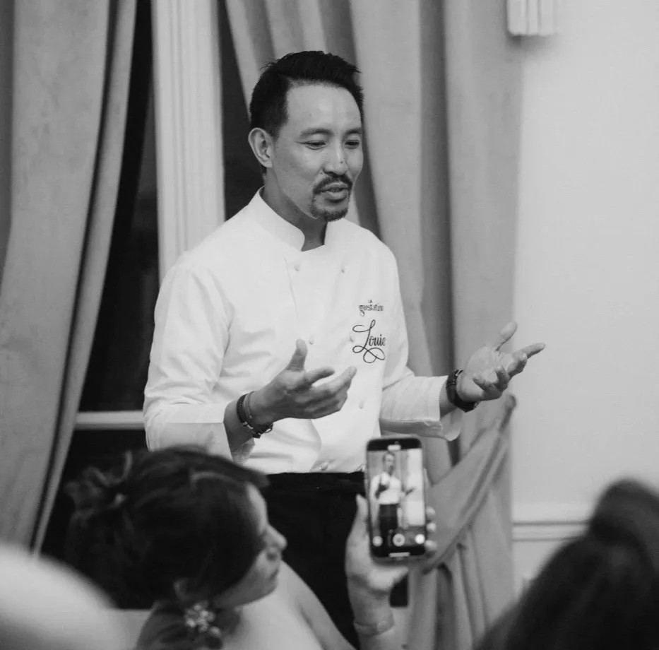 Image alt description