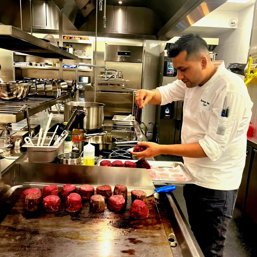 Image alt description