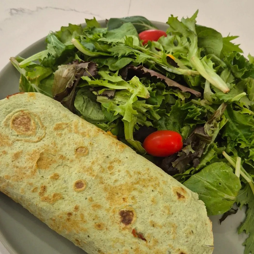 Image alt description