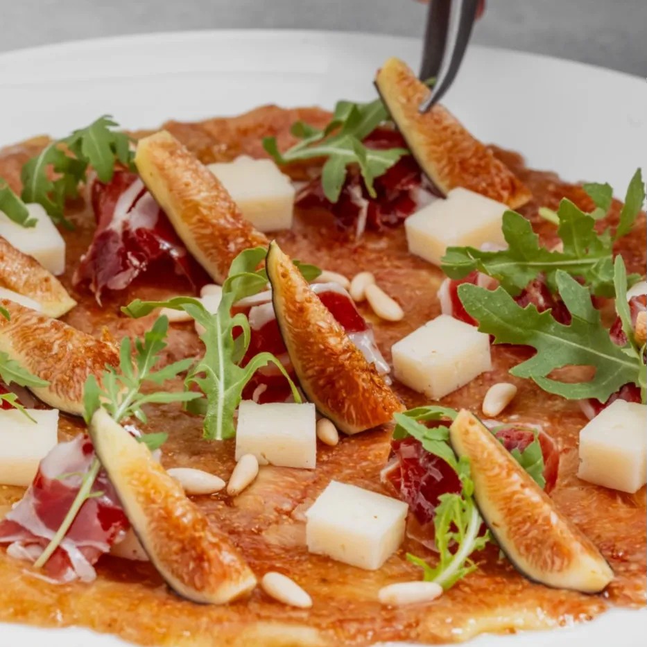 Image alt description