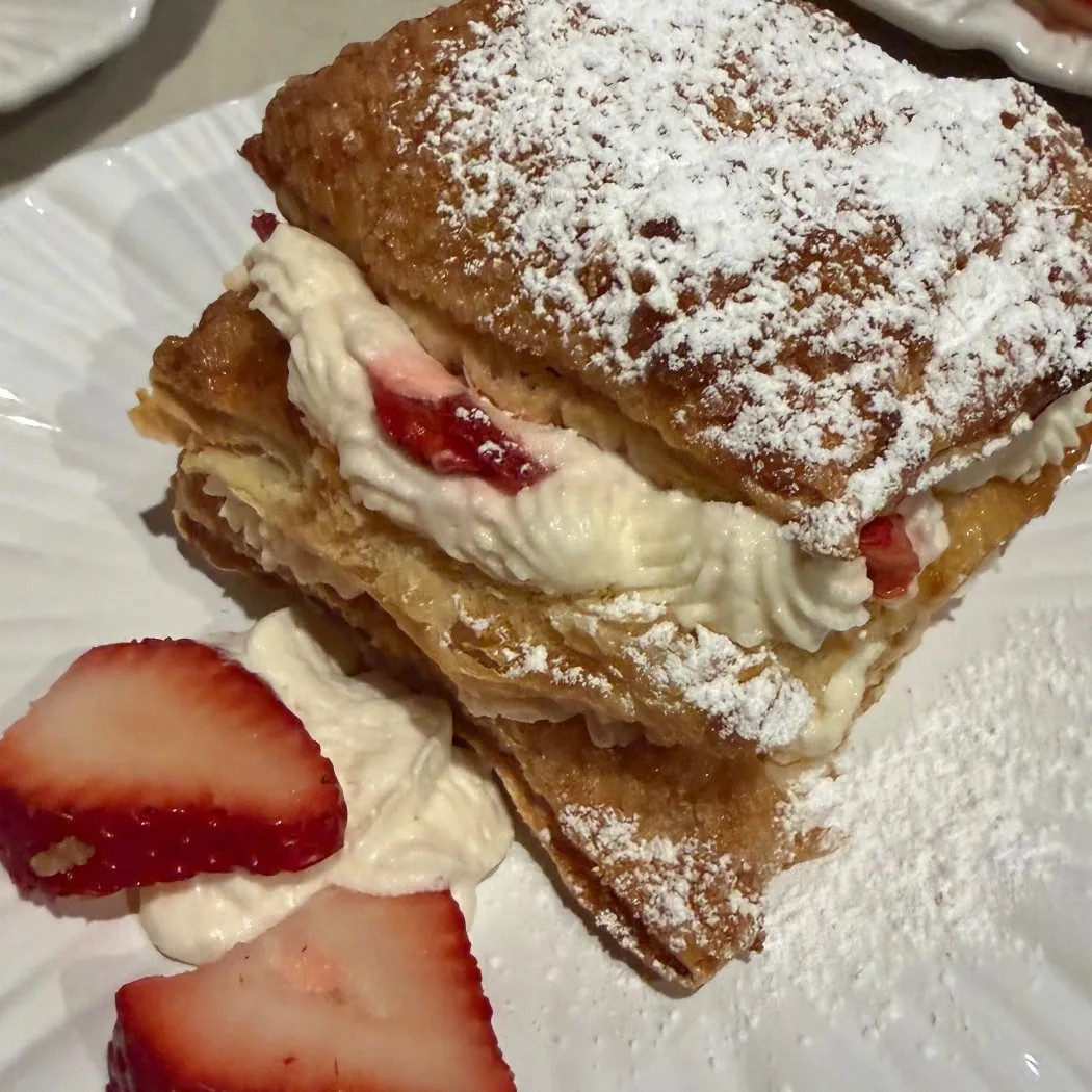 Image alt description