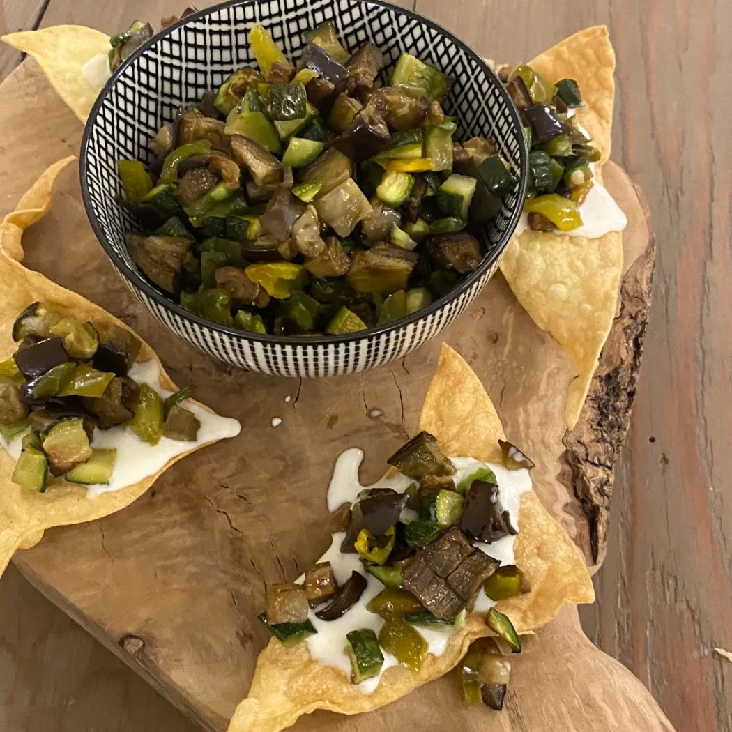 Image alt description