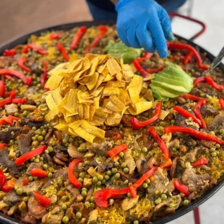 Image alt description