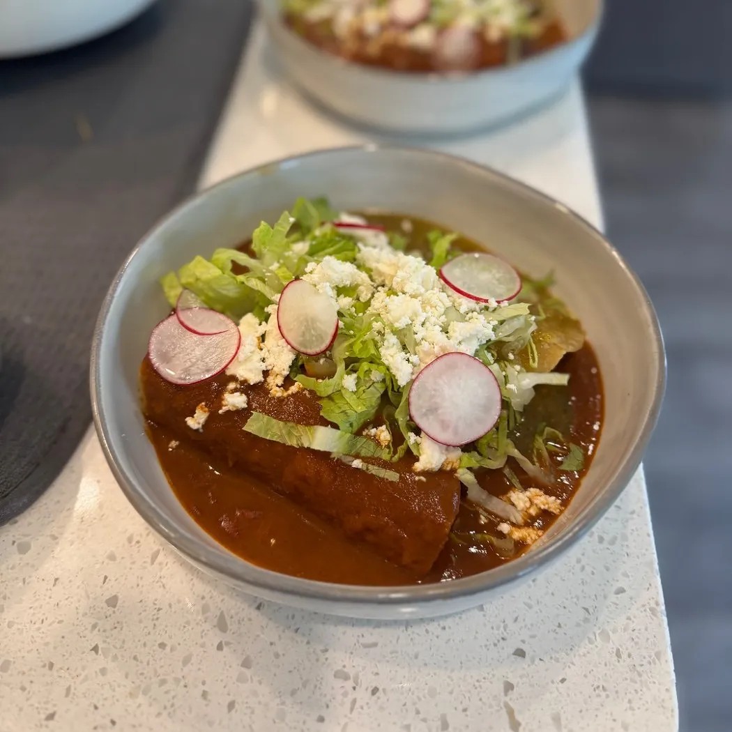 Image alt description