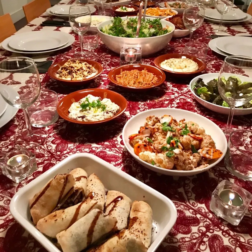 Image alt description