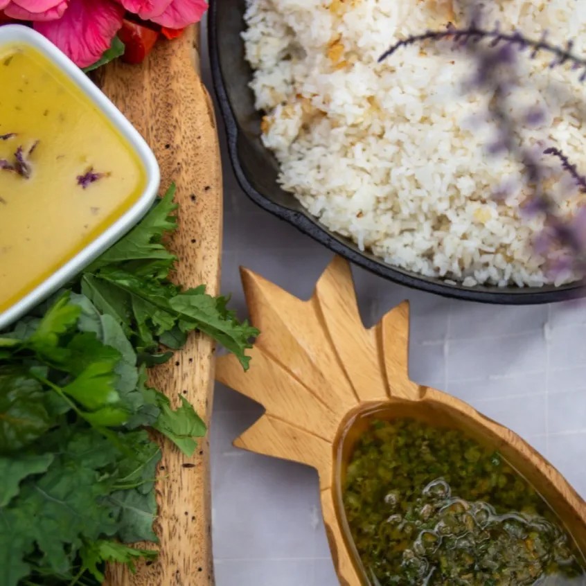 Image alt description