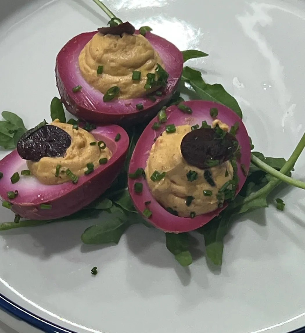 Image alt description