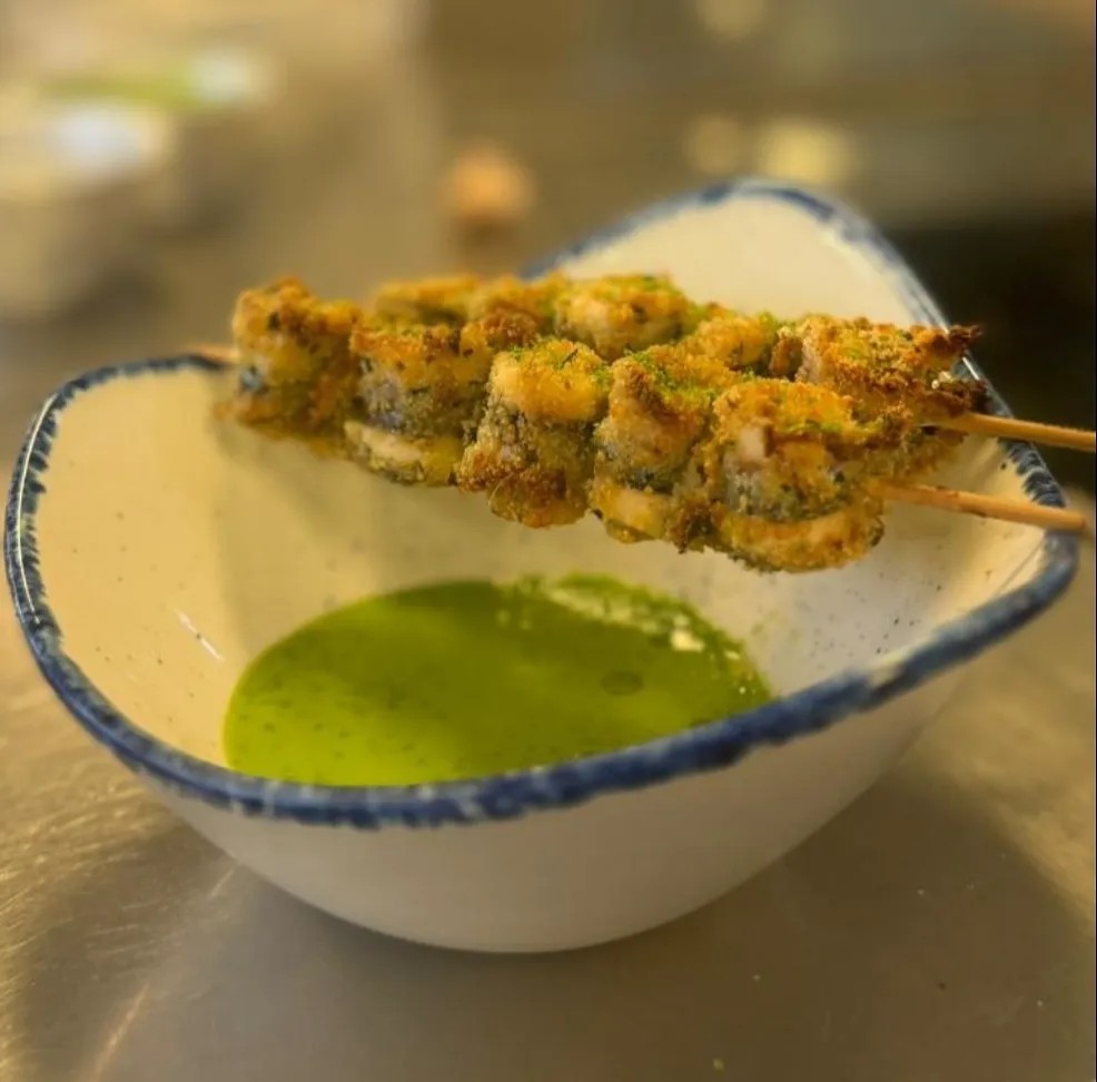 Image alt description