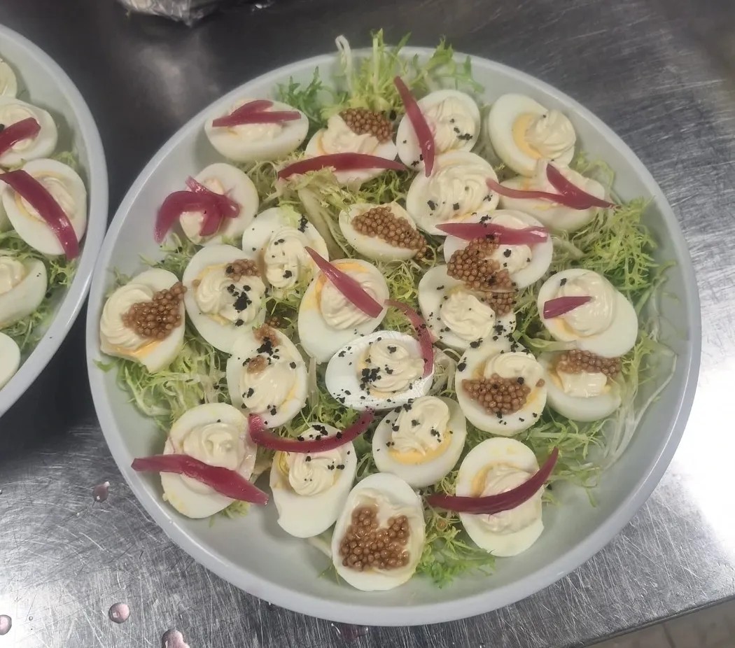 Image alt description