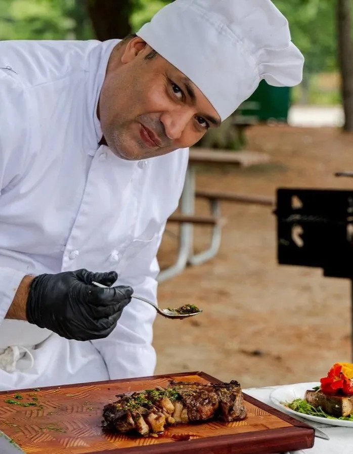 Image alt description