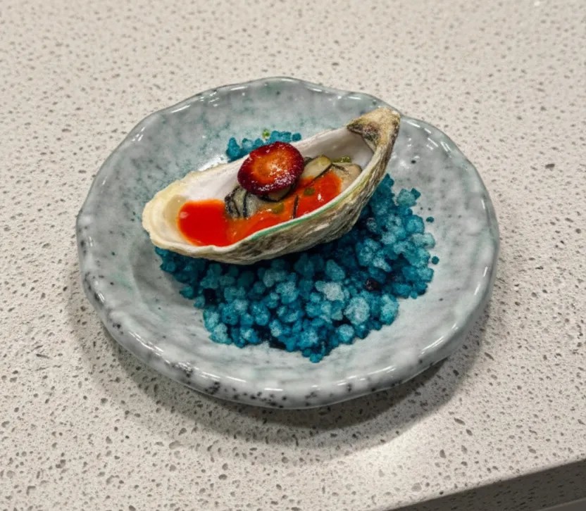 Image alt description