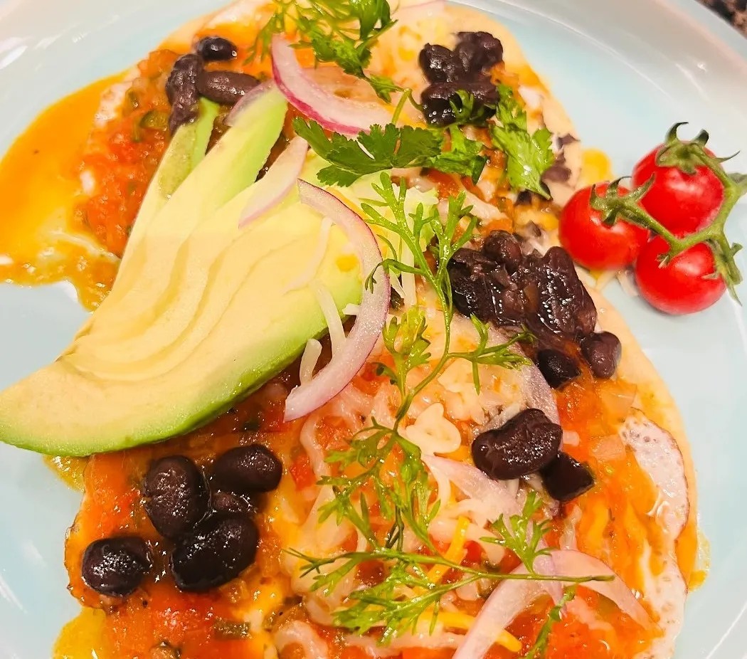 Image alt description