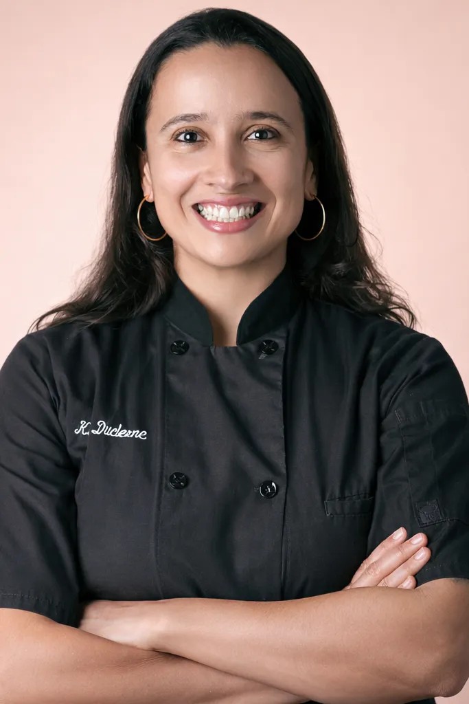 Image alt description