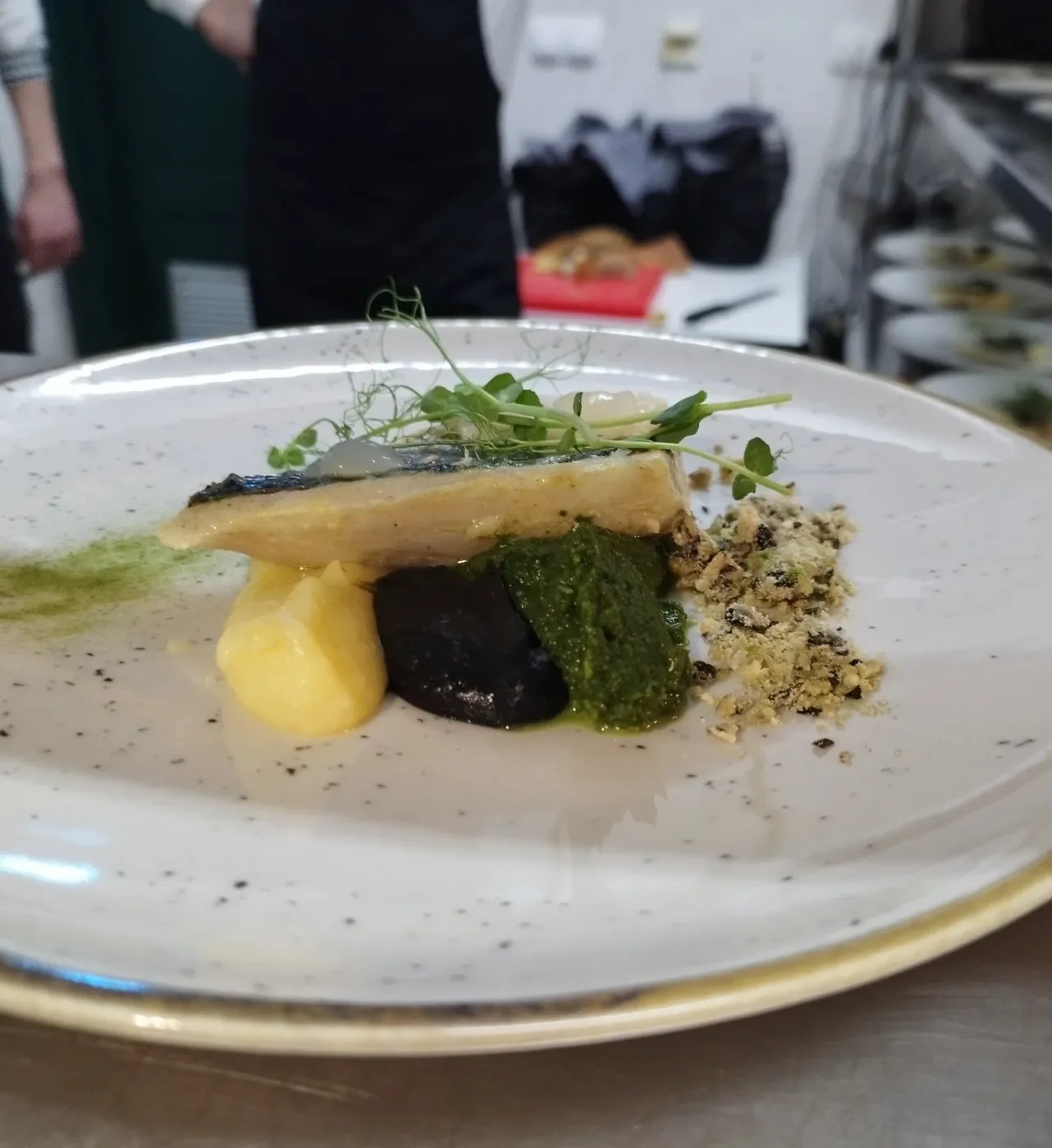 Image alt description