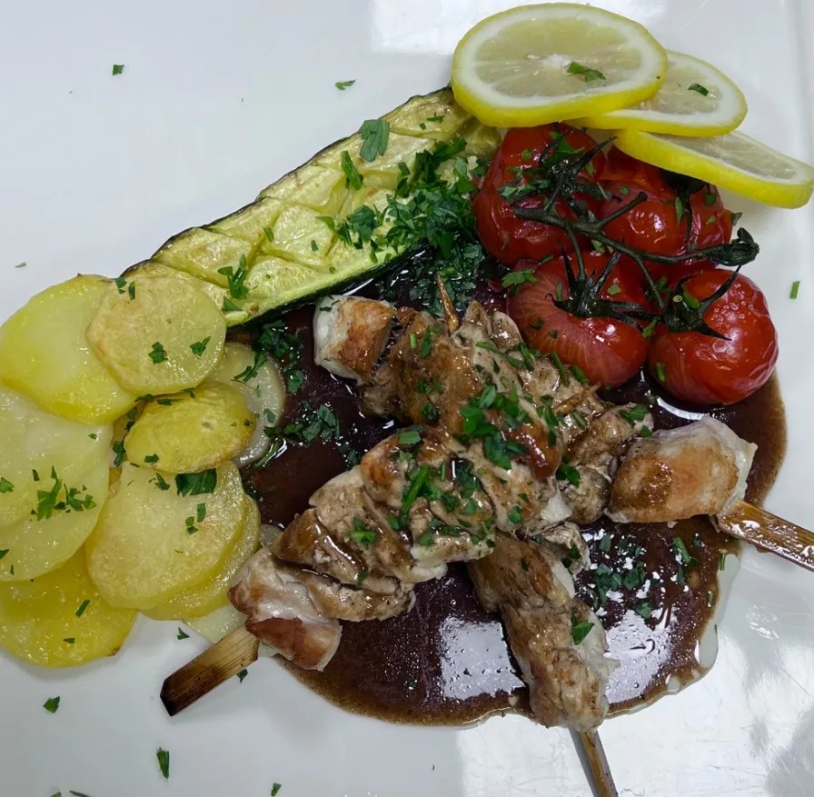 Image alt description